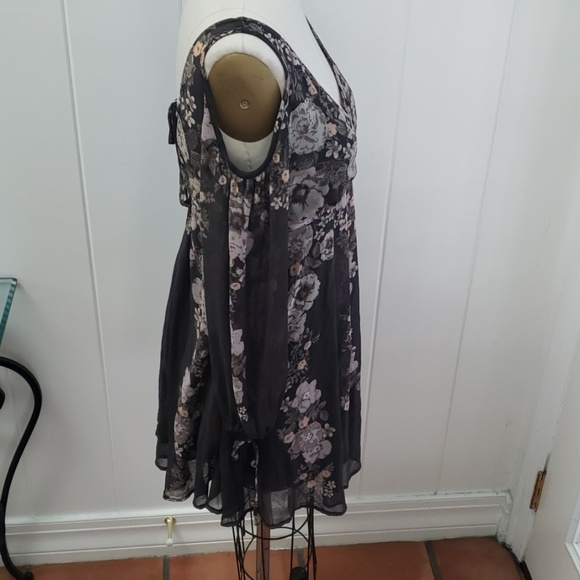 Free People cold shoulder floral dress - Picture 3 of 8